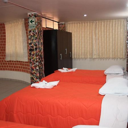 Hotel Los Gladiolos Кахамарка Экстерьер фото