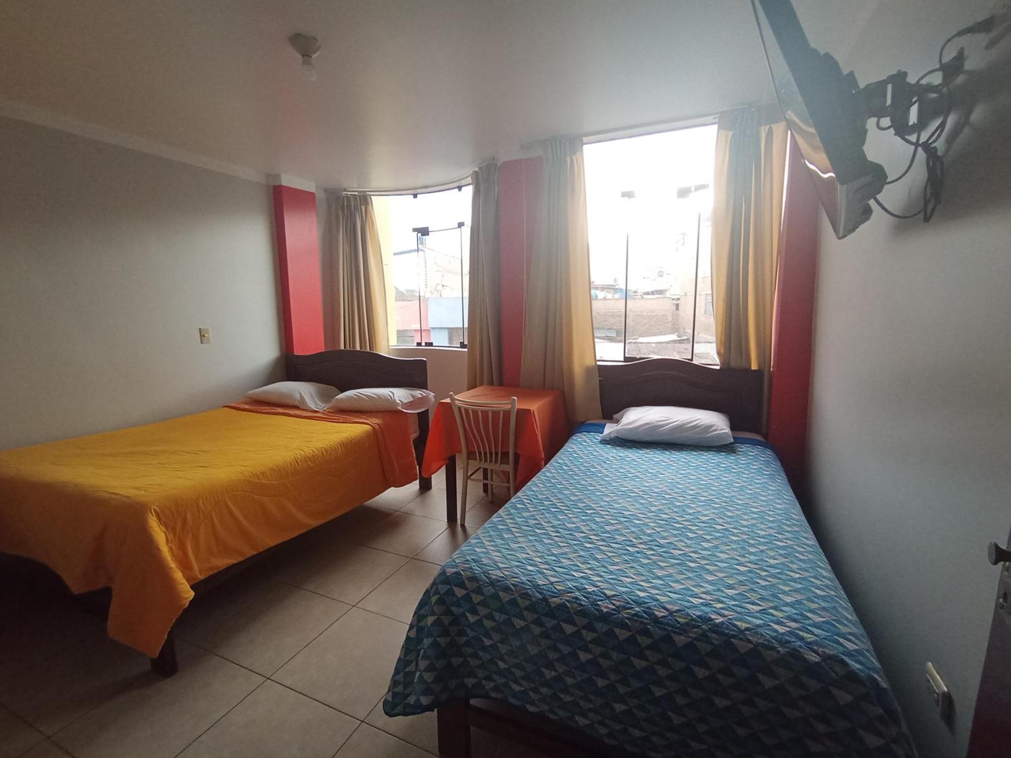 Hotel Los Gladiolos Кахамарка Экстерьер фото
