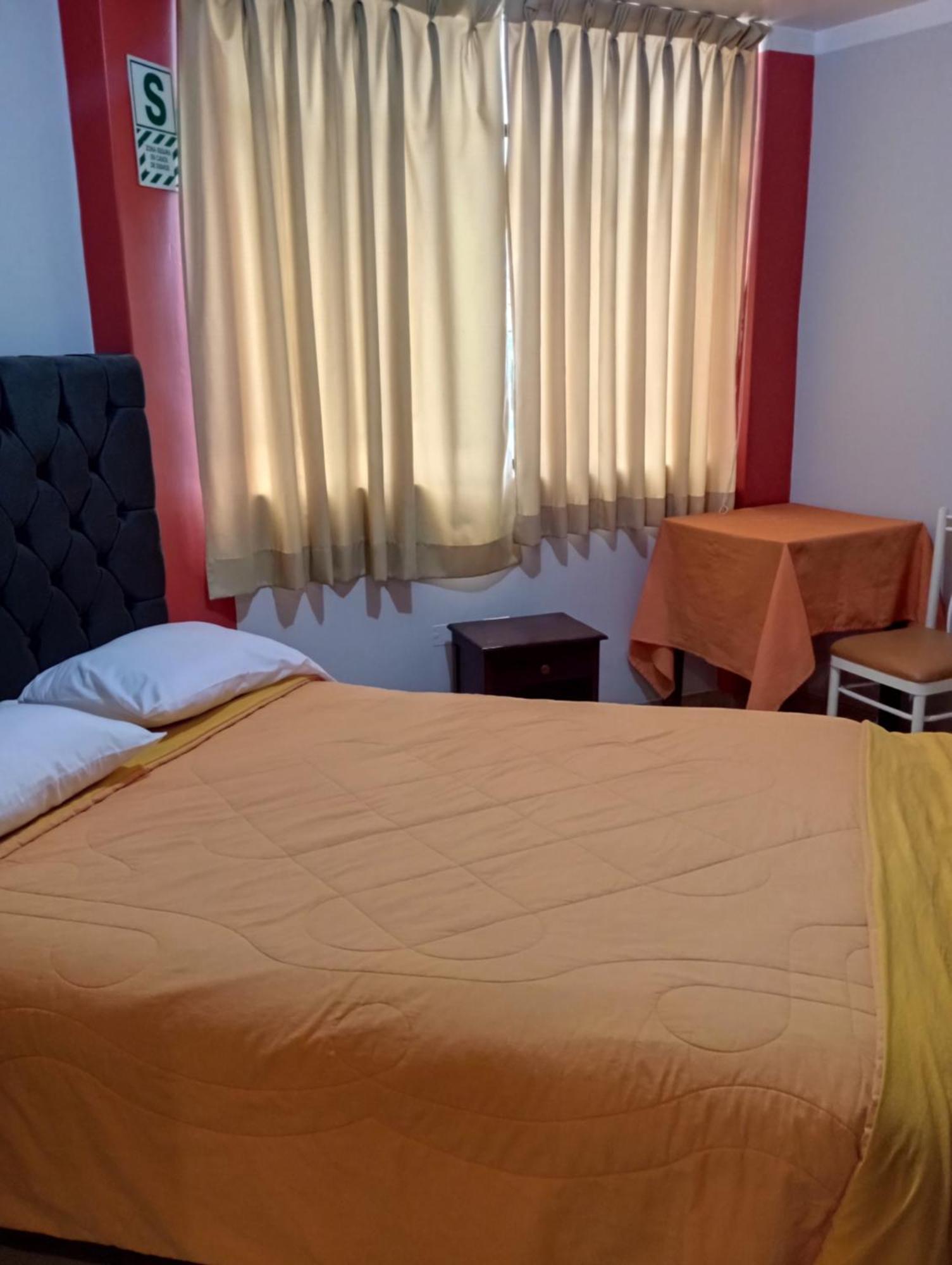 Hotel Los Gladiolos Кахамарка Экстерьер фото