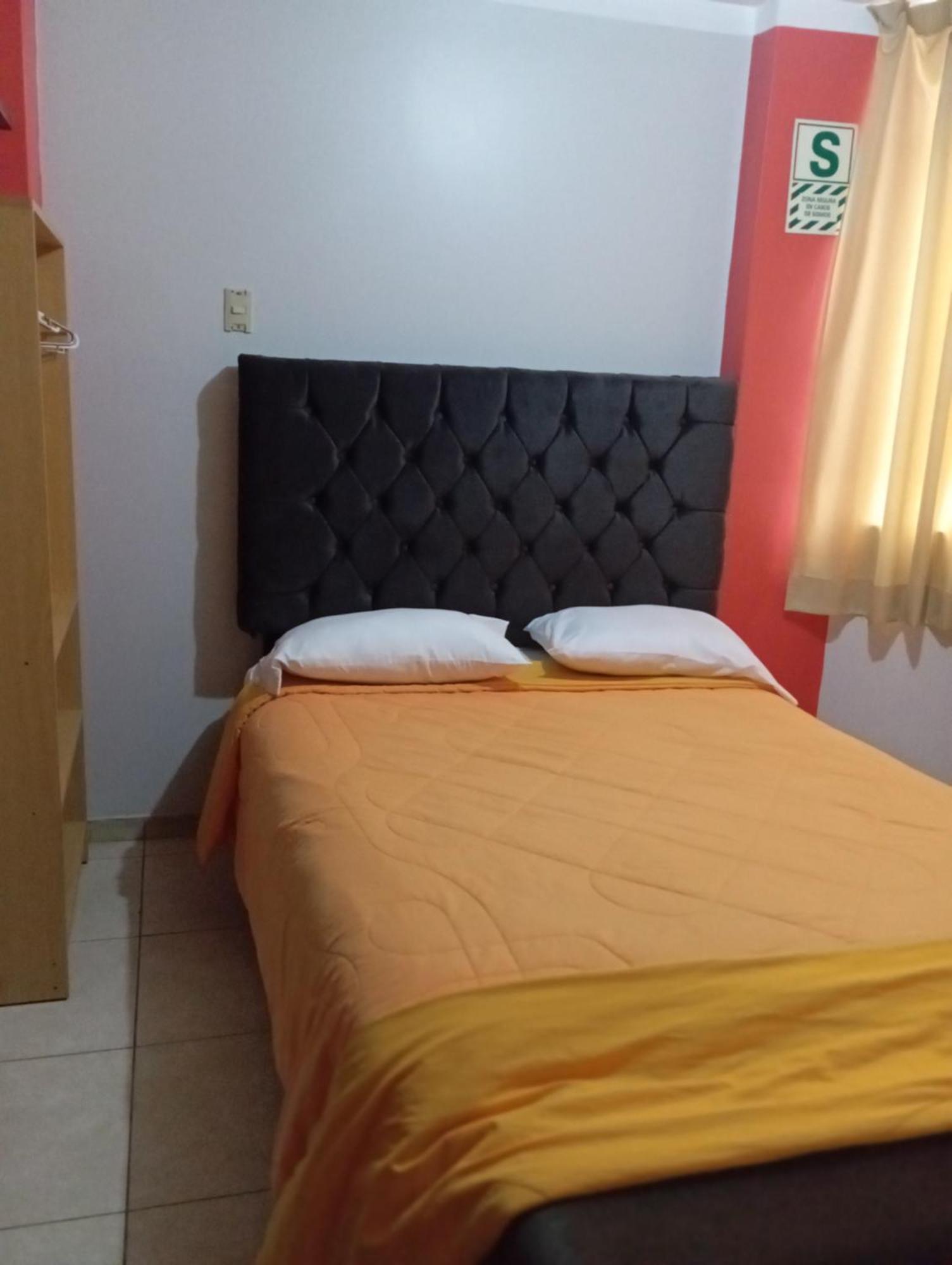 Hotel Los Gladiolos Кахамарка Экстерьер фото