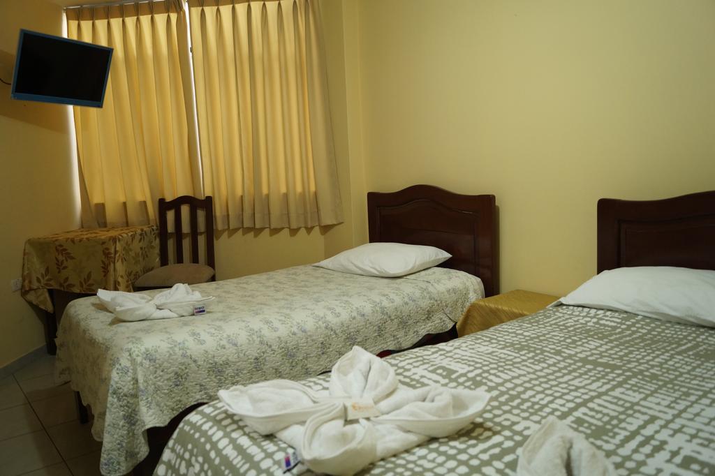 Hotel Los Gladiolos Кахамарка Экстерьер фото