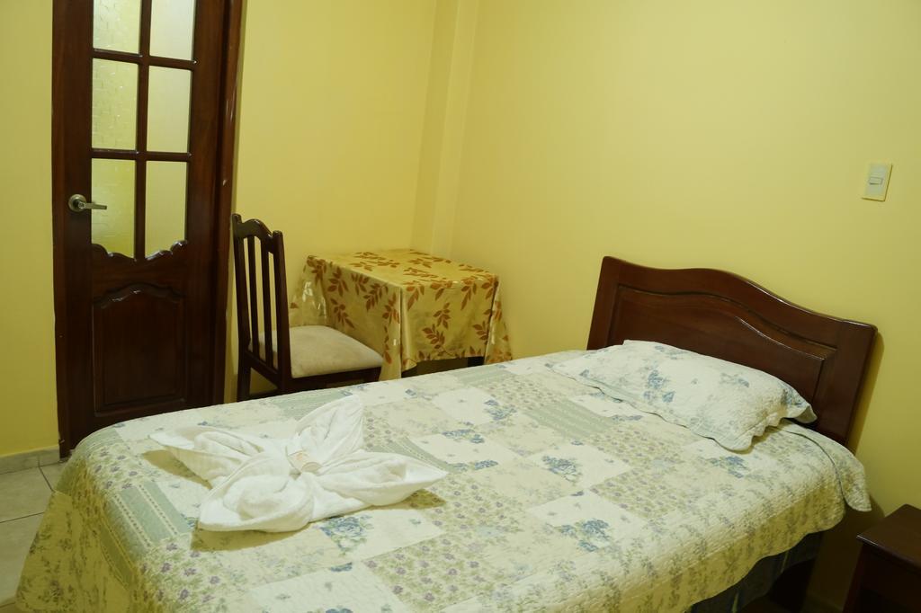 Hotel Los Gladiolos Кахамарка Экстерьер фото